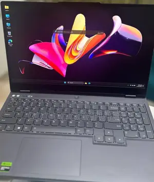 New Laptop Lenovo Legion 5 16GB AMD Ryzen 7 SSD 512GB