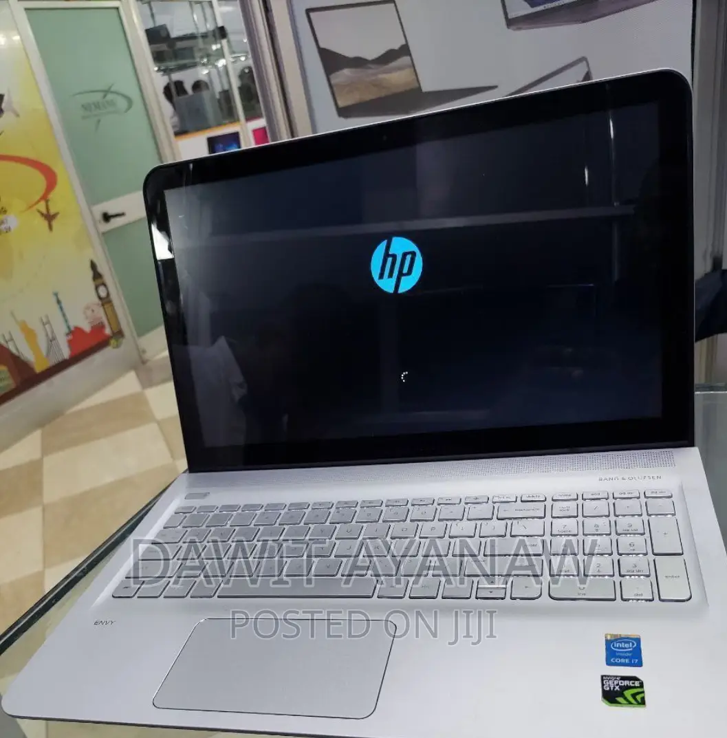 New Laptop HP Envy 15 8GB Intel Core I7 HDD+SSD 128GB
