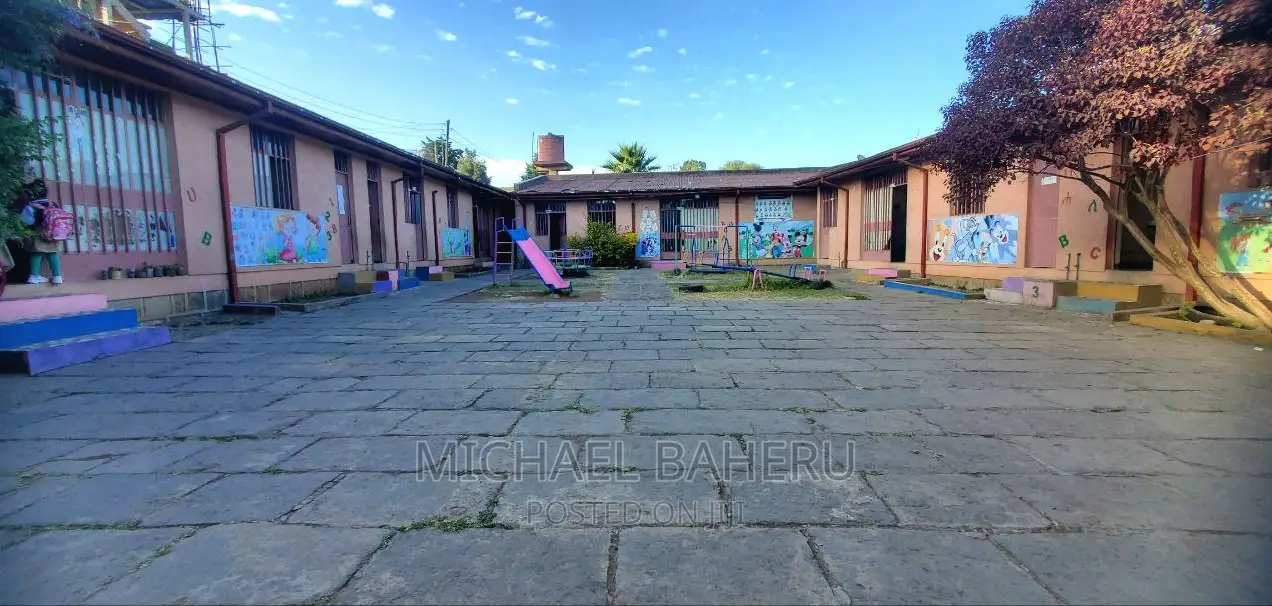 19bdrm House in Kirkos for sale