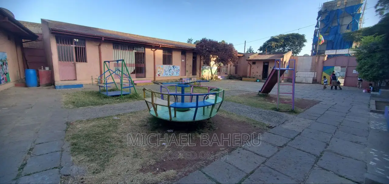 19bdrm House in Kirkos for sale