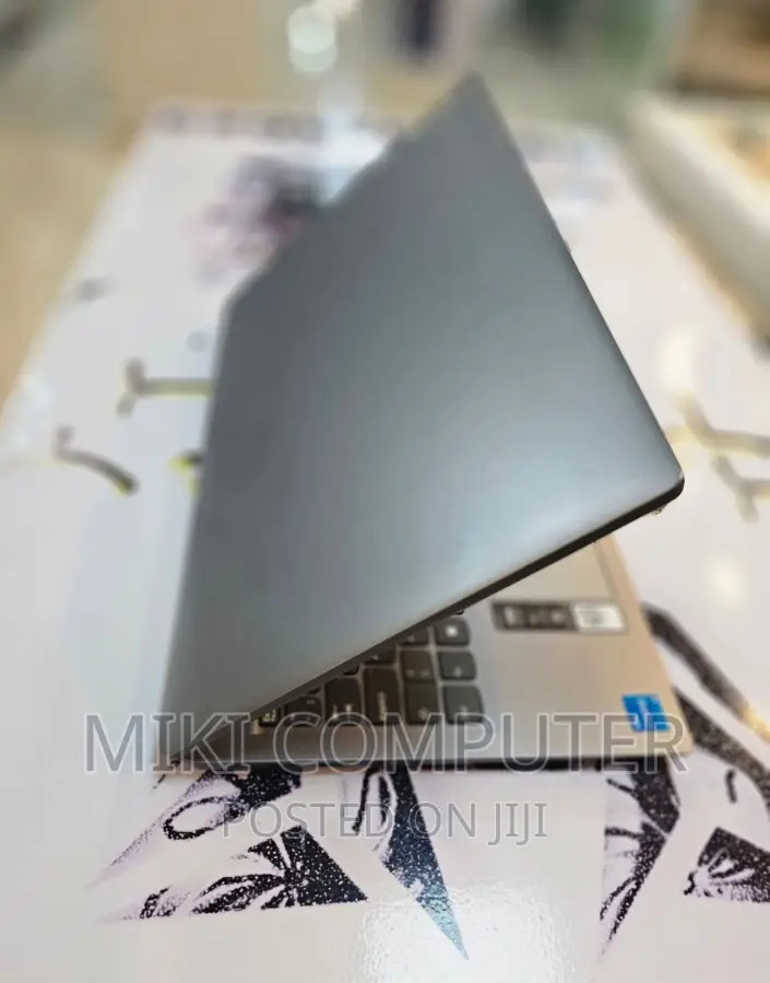 New Laptop Lenovo Ideapad 3 16GB Intel Core I5 SSD 1T