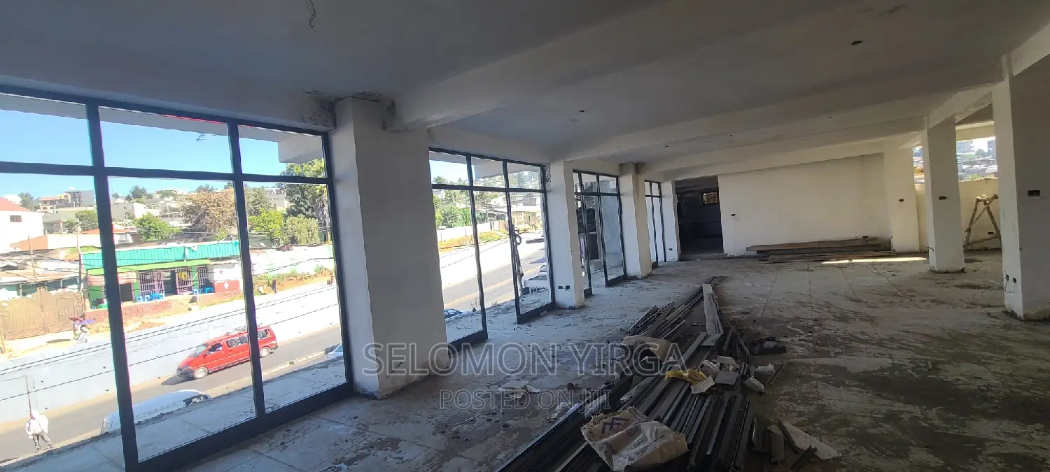 ለከራይ የቀራበ ቢሮ