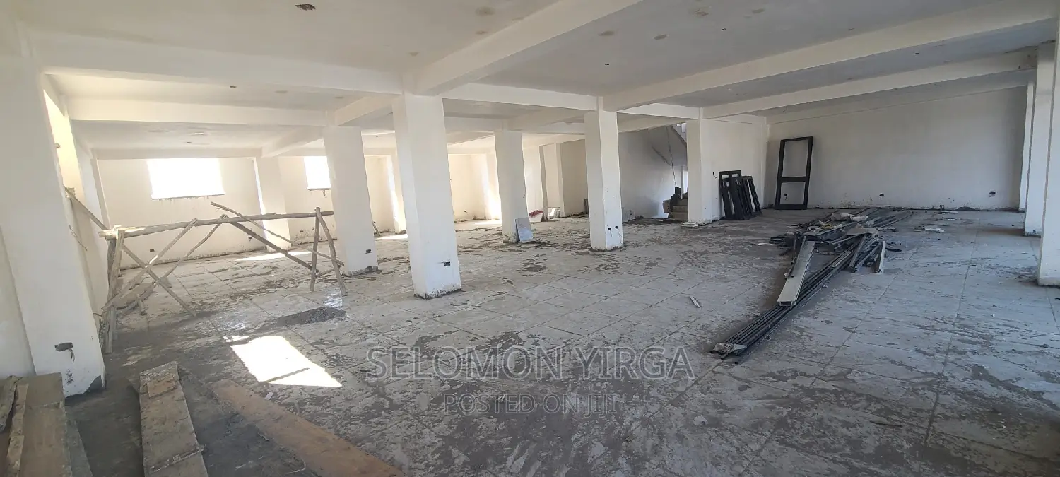 ለከራይ የቀራበ ቢሮ