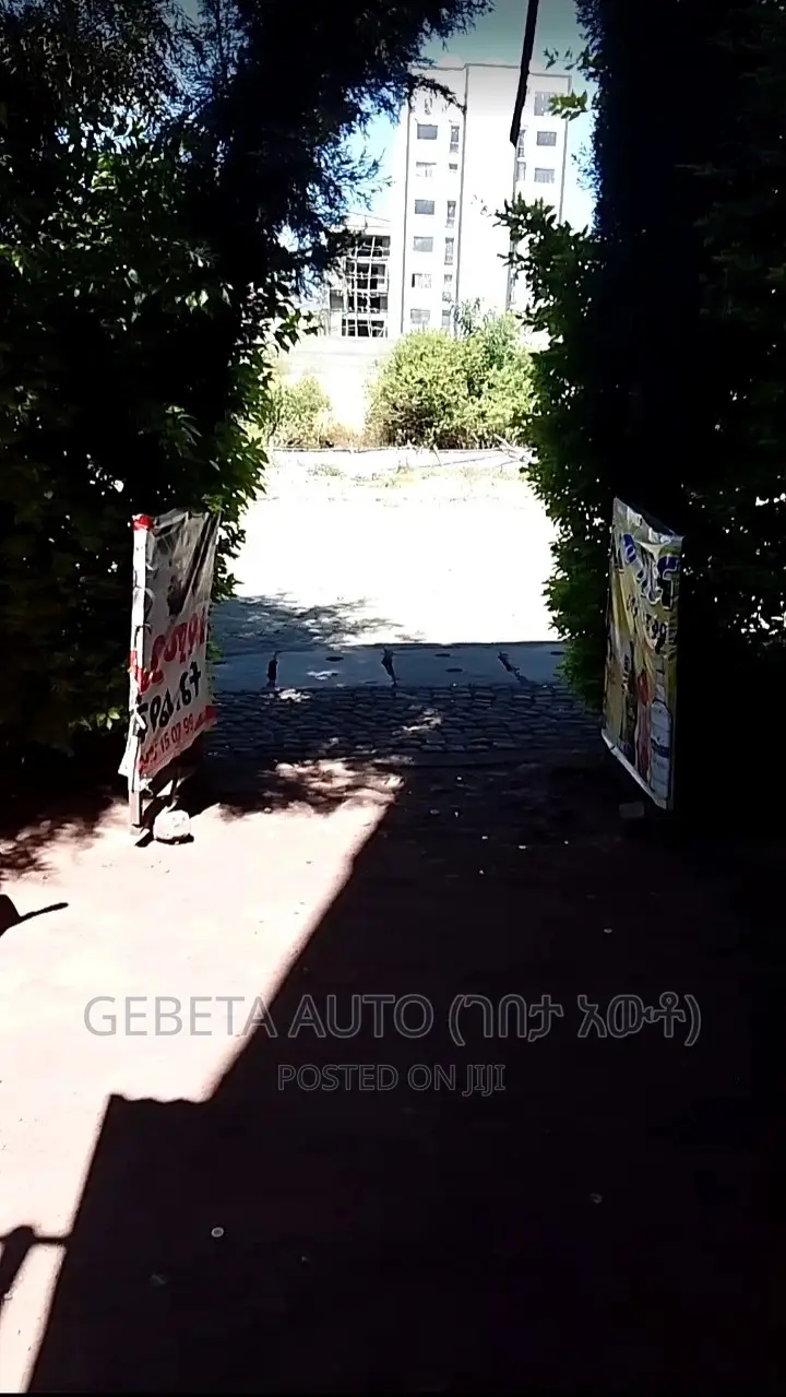 Furnished 1bdrm Condo in ለግሮሰሪ, Akaky Kaliti for sale