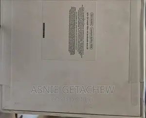 Photo - New Laptop Apple MacBook Air 2022 M2 256GB Intel Core i7 SSD 512GB