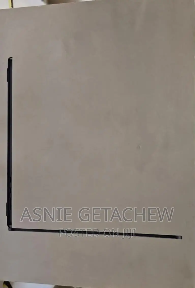 New Laptop Apple MacBook Air 2022 M2 256GB Intel Core i7 SSD 512GB