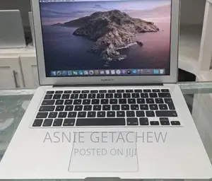 New Laptop Apple MacBook 256GB Intel Core i7 HDD 512GB