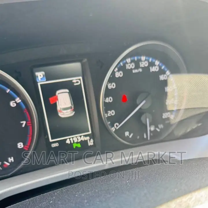 Toyota RAV4 2018 Silver