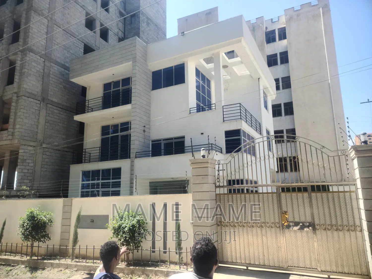 7bdrm House in Addis Abeba, Bole for sale