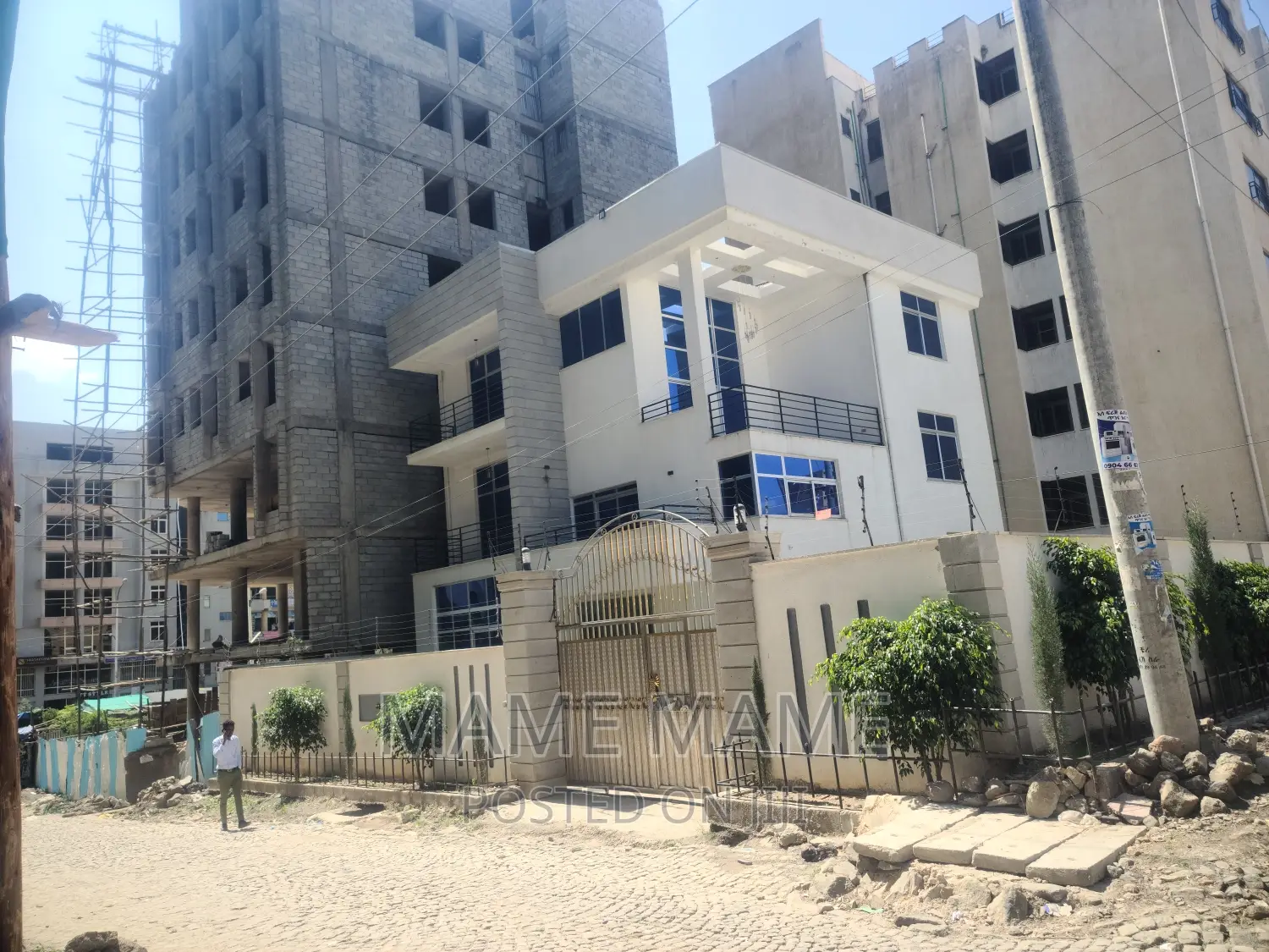 7bdrm House in Addis Abeba, Bole for sale