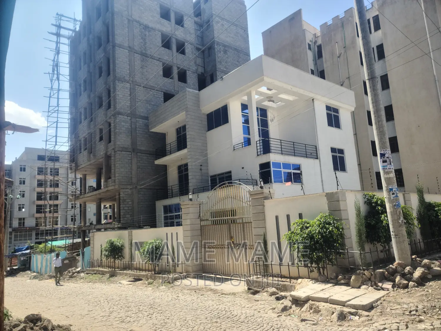 7bdrm House in Addis Abeba, Bole for sale