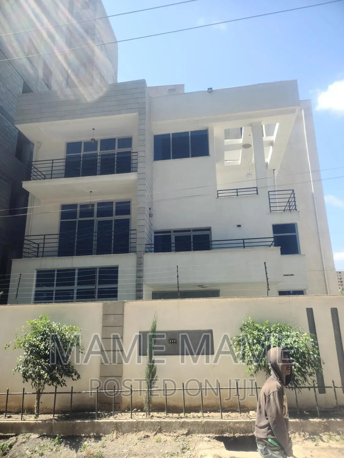 7bdrm House in Addis Abeba, Bole for sale