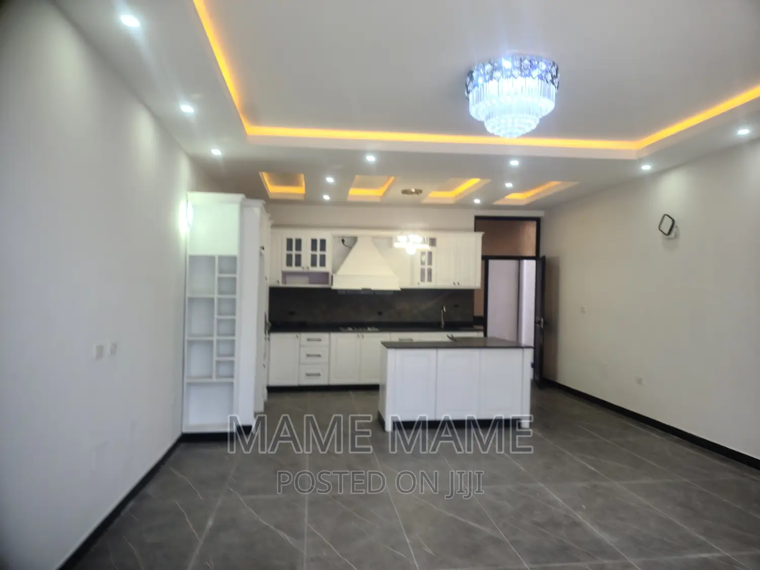 8bdrm House in Addis Abeba, Bole for sale