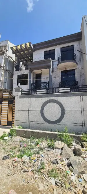 4bdrm House in አድስ አበባ, Bole for sale
