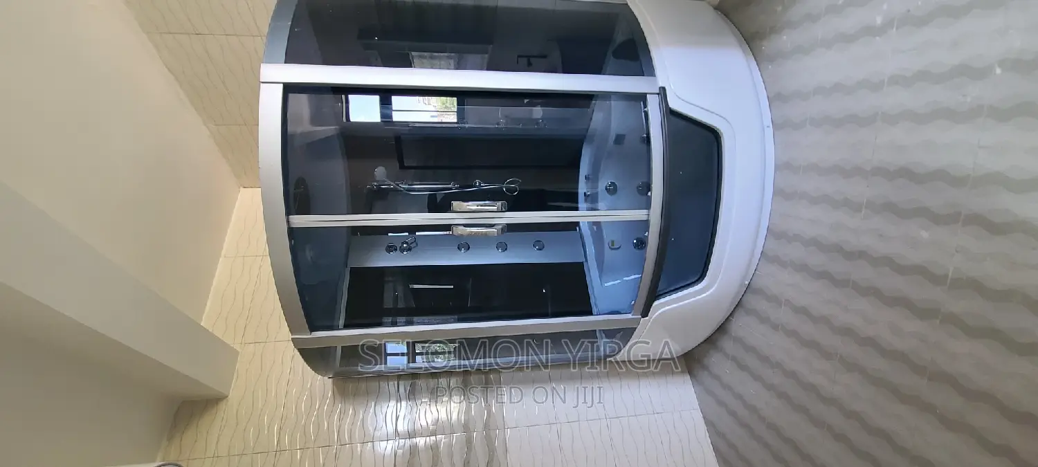 9bdrm House in አድስ አበባ, Bole for sale