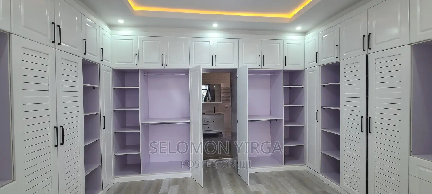 9bdrm House in አድስ አበባ, Bole for sale