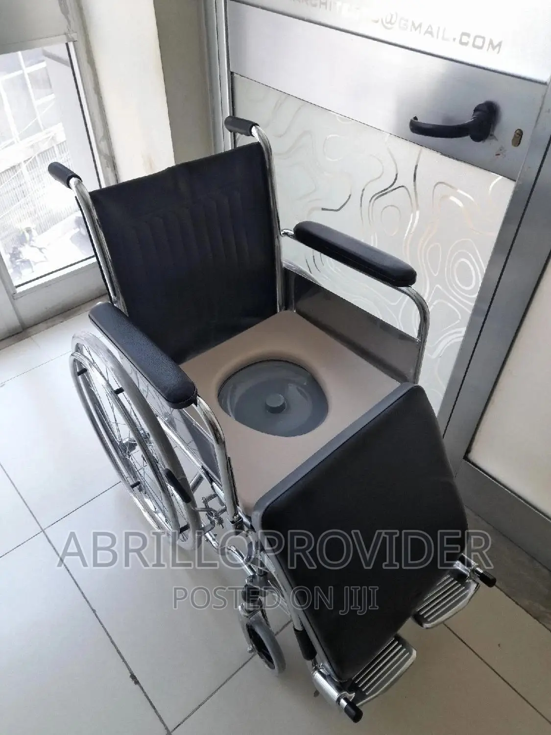 Whleelchair,Folding Bathtoilet Commode
Wheelchair,Wheelchair