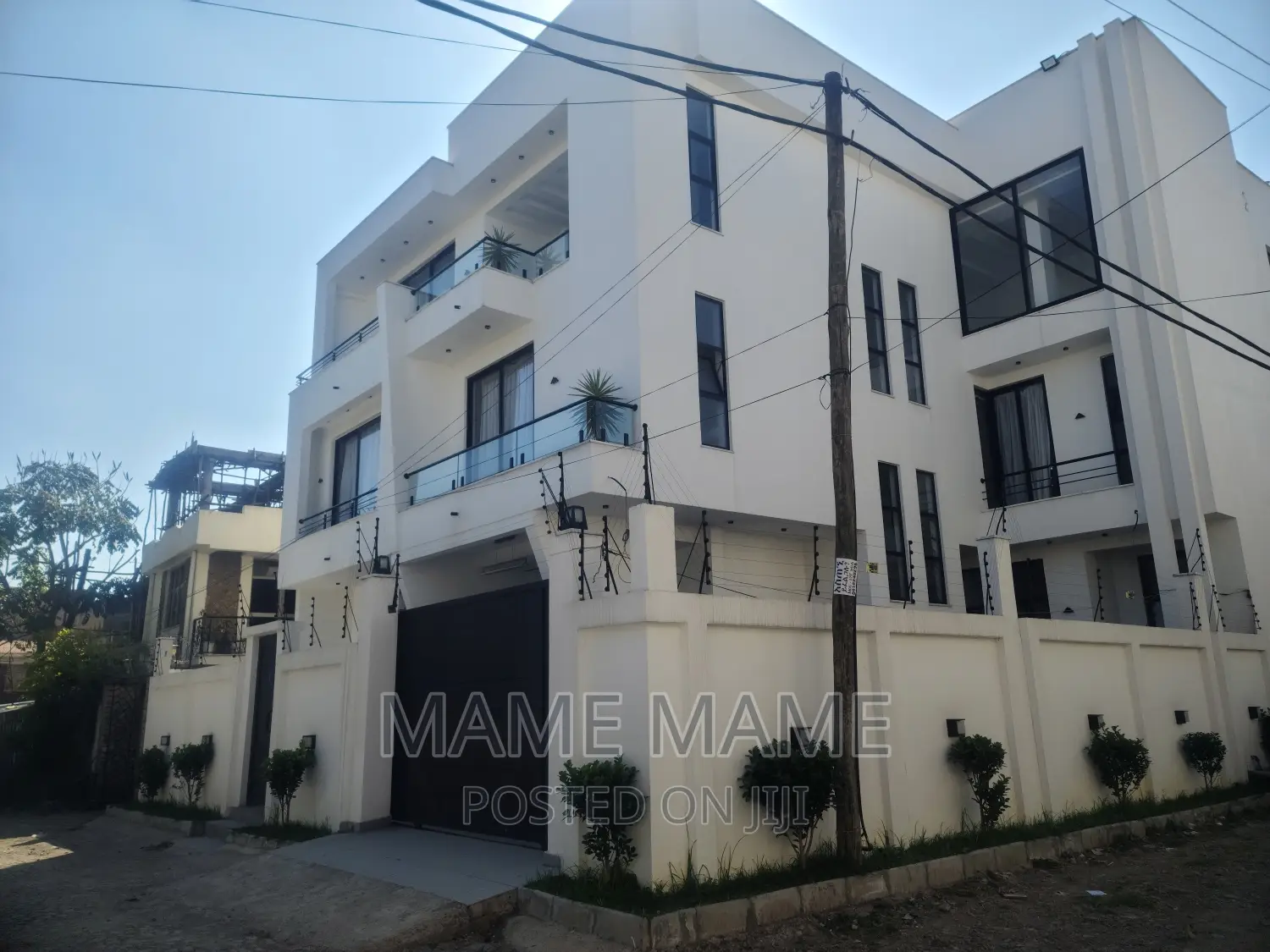 7bdrm House in Addis Abeba, Bole for sale