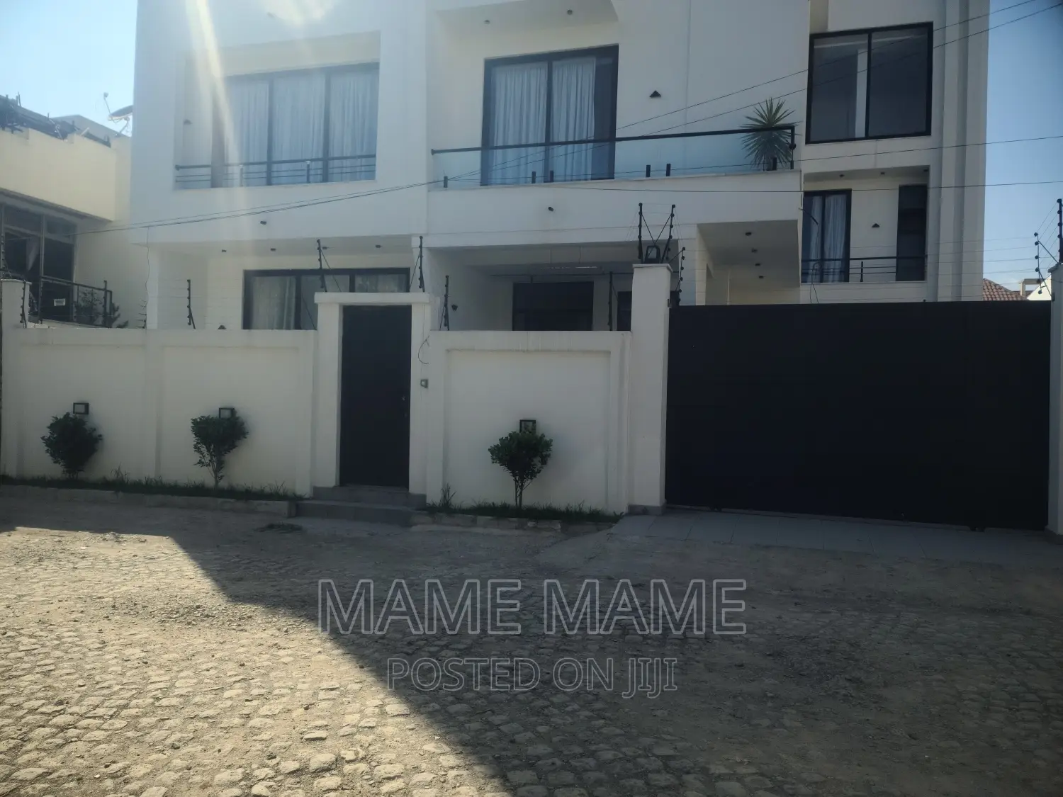 7bdrm House in Addis Abeba, Bole for sale
