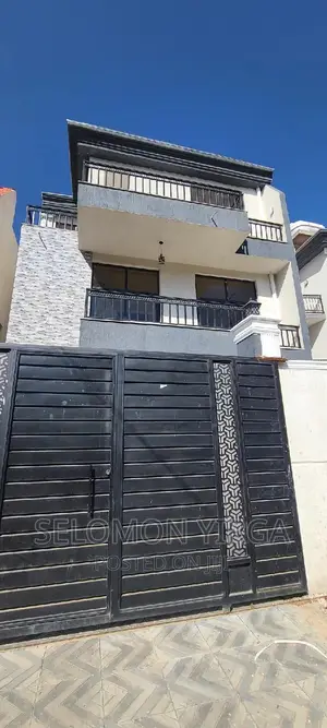 Photo - 4bdrm House in አድስ አበባ, Bole for sale