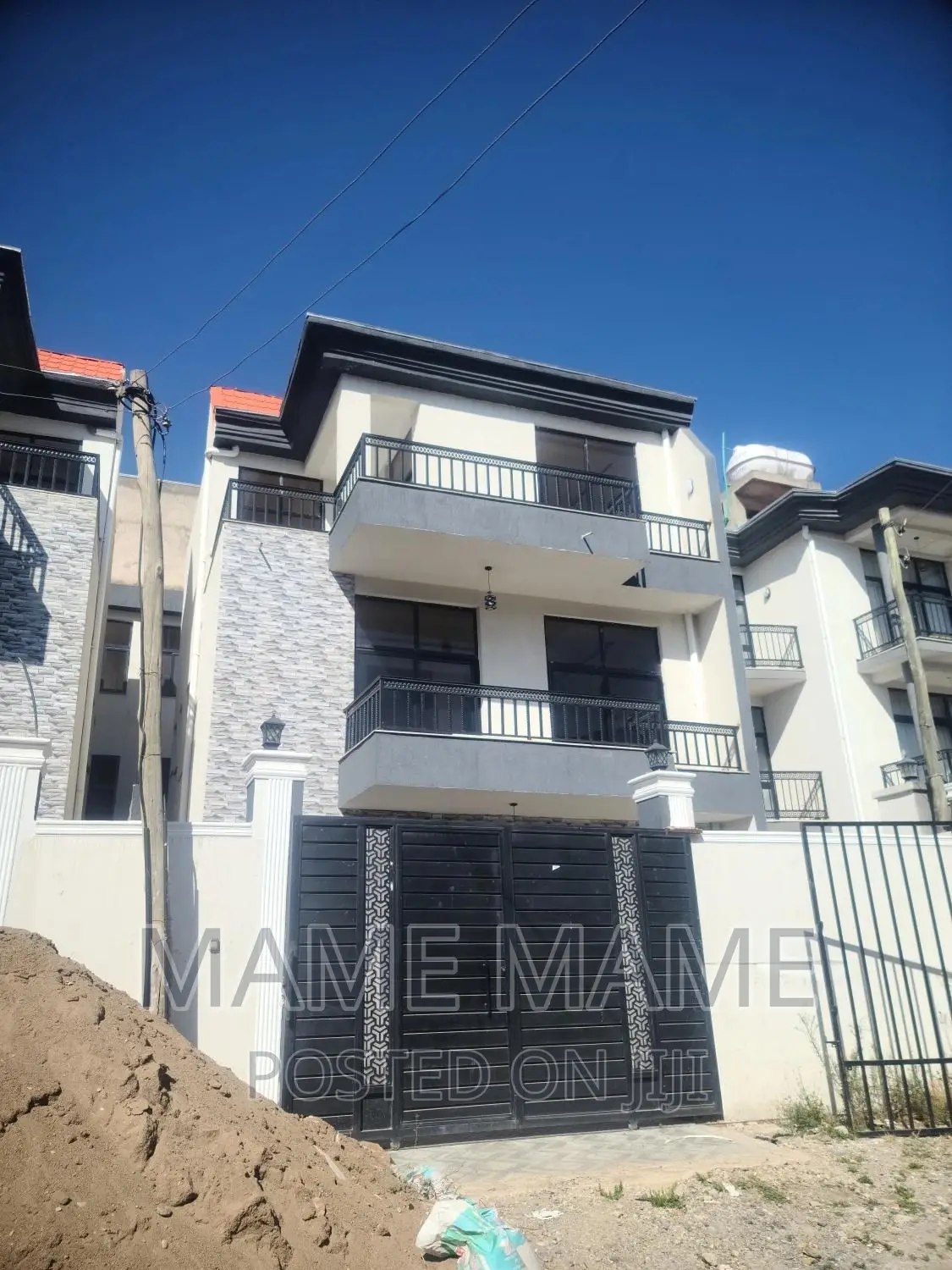 5bdrm House in Addis Abeba, Bole for sale
