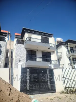 5bdrm House in Addis Abeba, Bole for sale