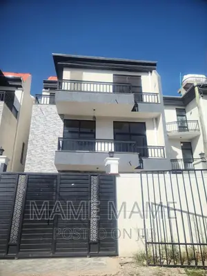 5bdrm House in Addis Abeba, Bole for sale