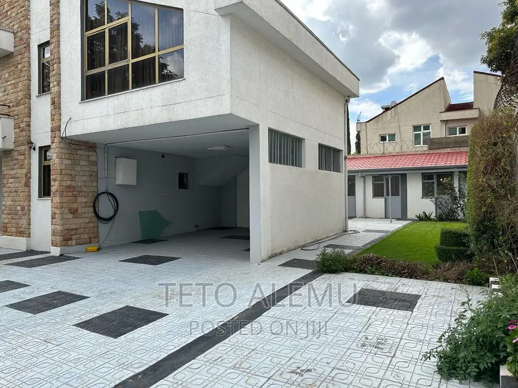 Furnished 5bdrm House in House For Sale, Yeka for sale