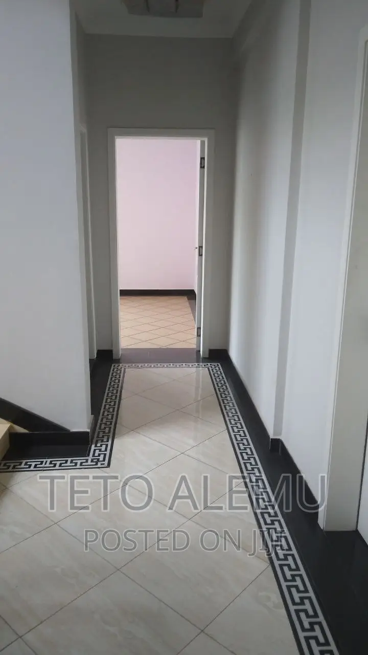 5bdrm House in House For Sale, Bole for sale