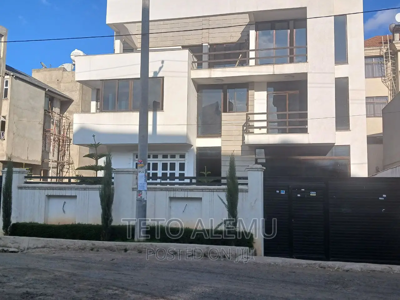 10bdrm House in House For Sale, Bole for sale