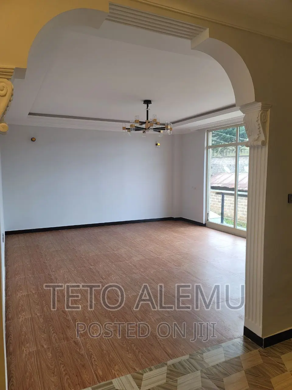 10bdrm House in House For Sale, Bole for sale