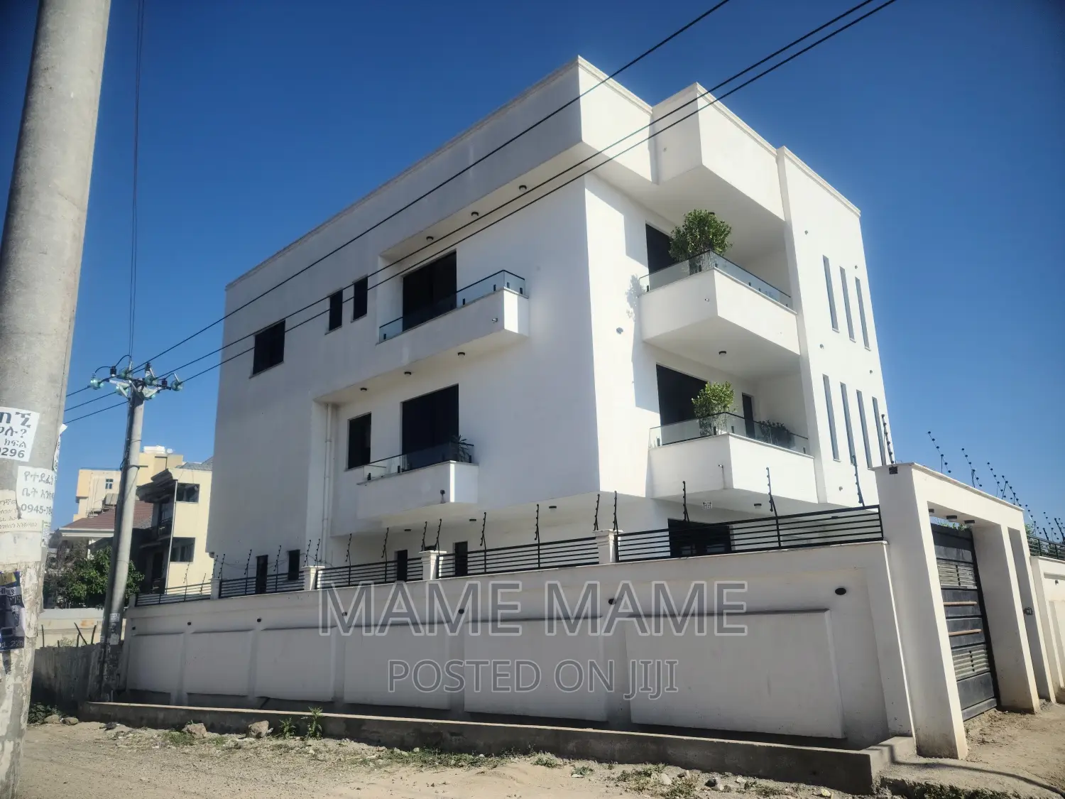 7bdrm House in Addis Abeba, Bole for sale