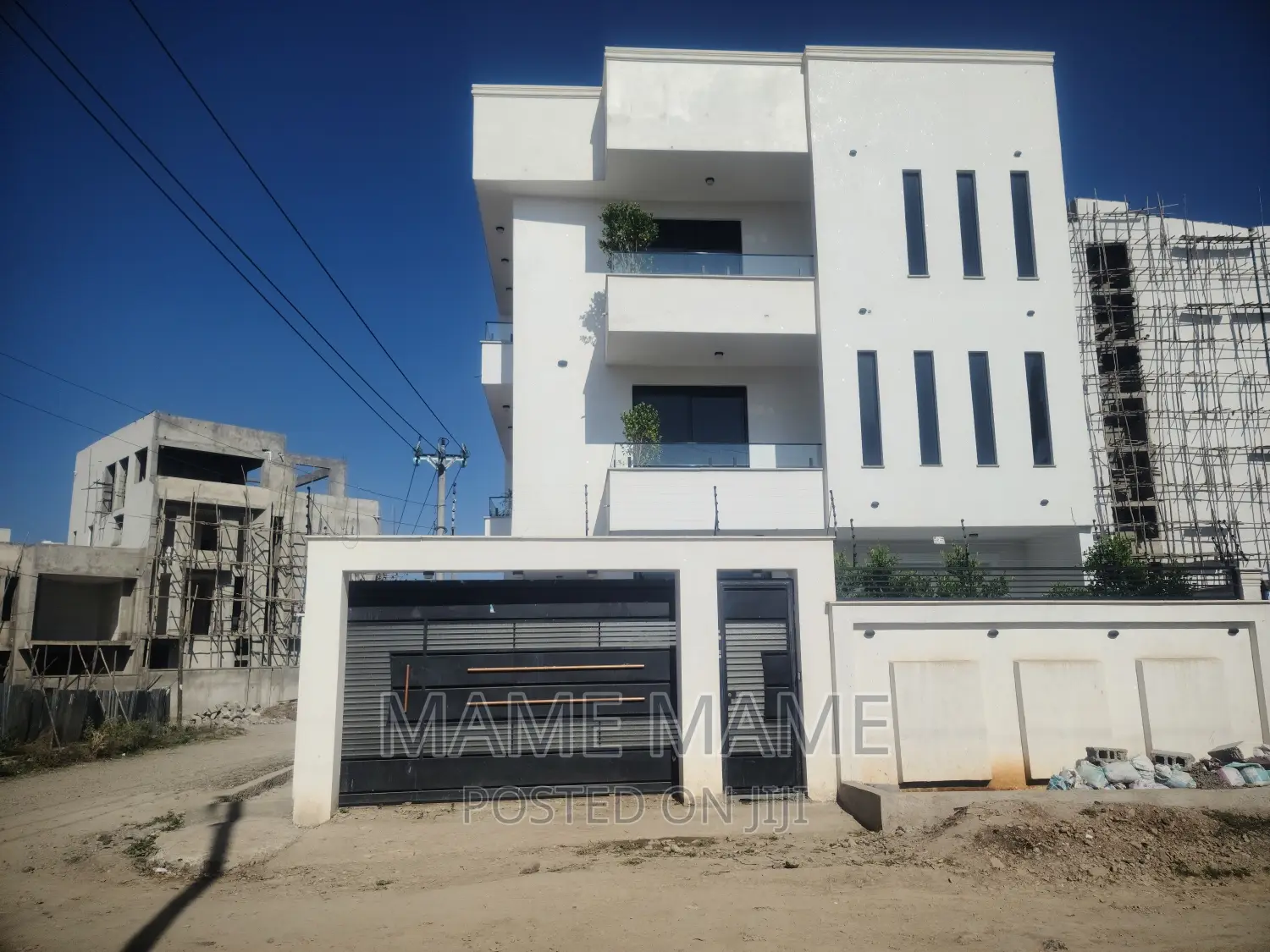 7bdrm House in Addis Abeba, Bole for sale