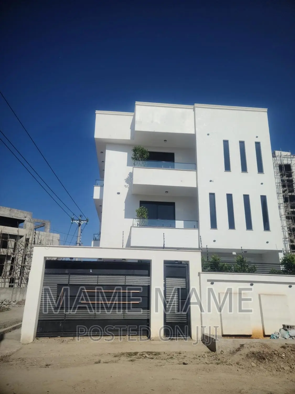 7bdrm House in Addis Abeba, Bole for sale