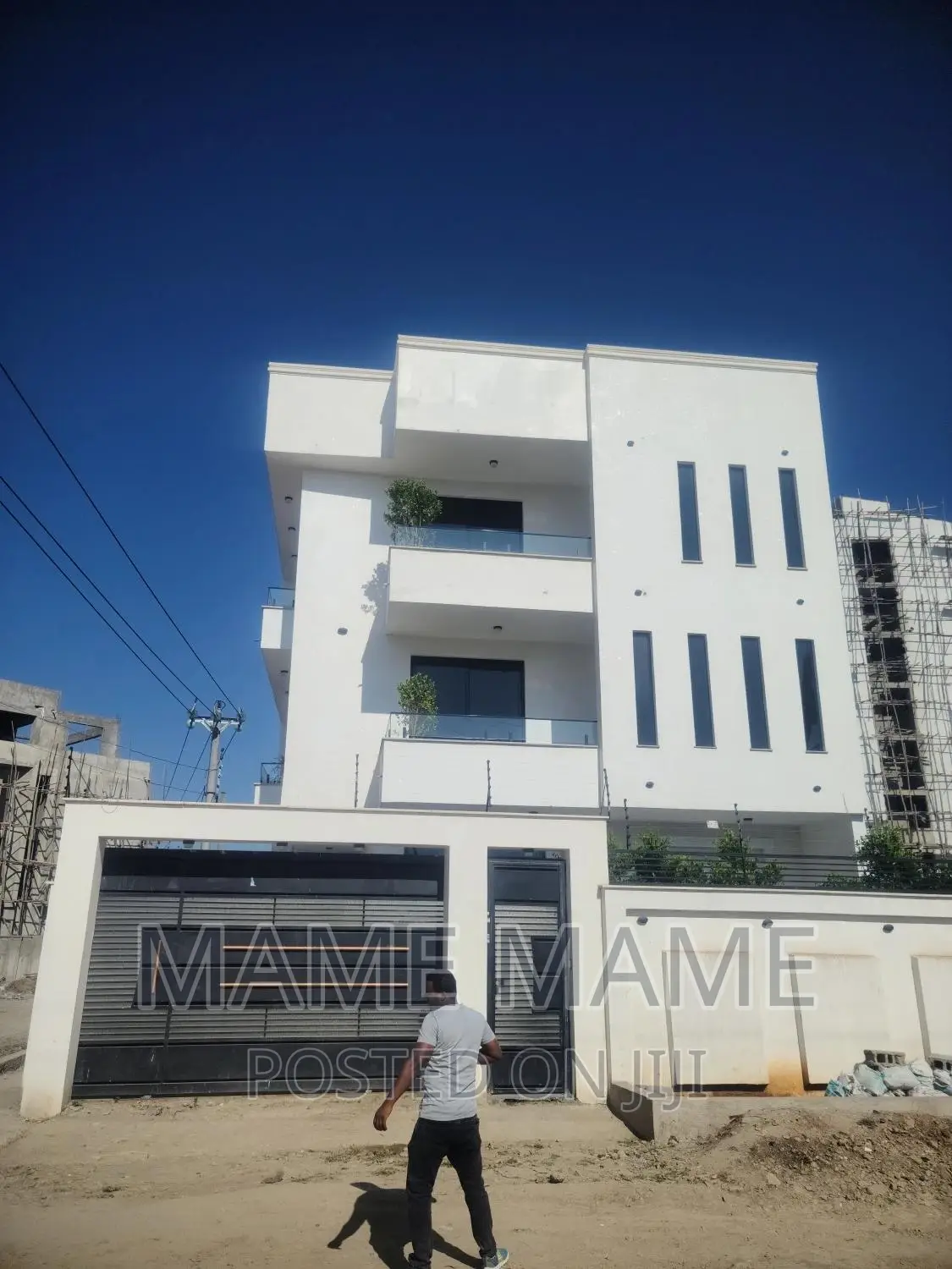 7bdrm House in Addis Abeba, Bole for sale