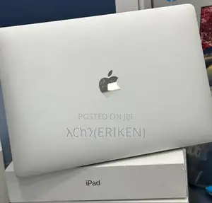 Photo - New Laptop Apple MacBook Pro 2017 8GB Intel Core I5 SSD 256GB