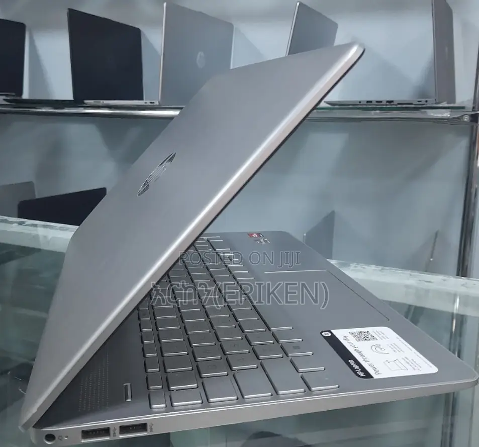 New Laptop HP Stream Notebook 12GB AMD Ryzen 5 SSD 256GB