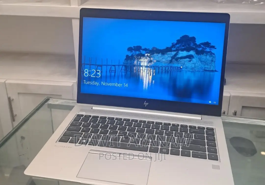 New Laptop HP 8GB AMD Ryzen 3 SSD 256GB