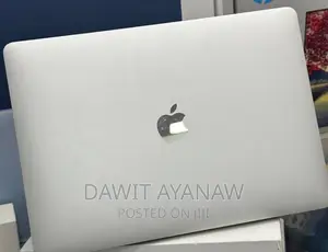 Photo - New Laptop Apple MacBook Pro 2017 8GB Intel Core I5 SSD 256GB