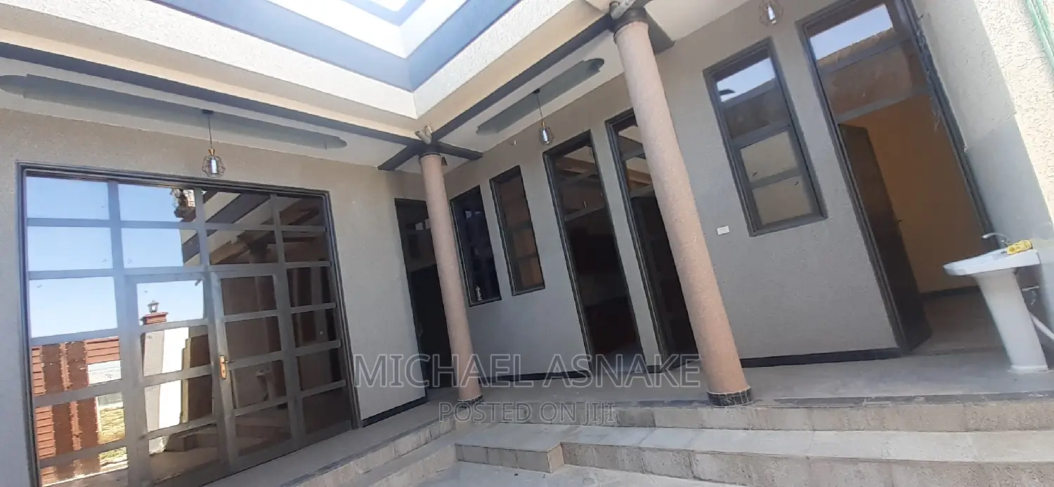 Furnished 4bdrm House in Dukem, East Shewa for sale in East Shewa