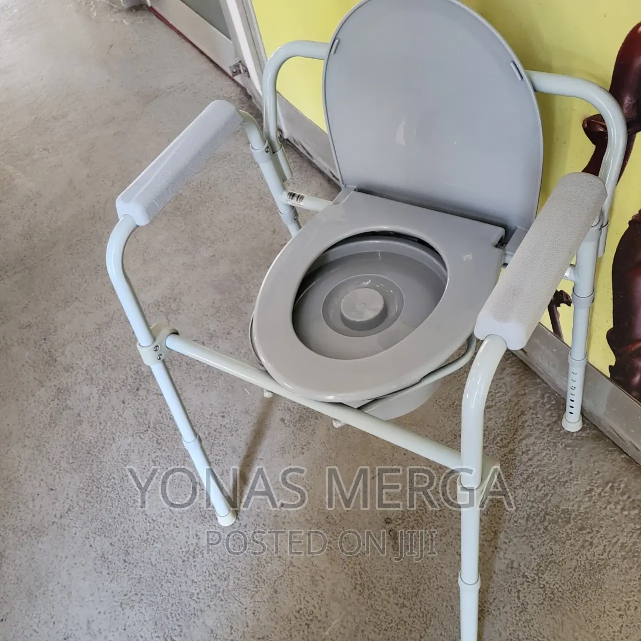 "Mediease Hospital Commode Chair"