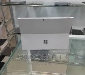 Photo - New Laptop Microsoft Surface 8GB Intel Core I5 SSD 256GB