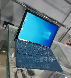 New Laptop Microsoft Surface 8GB Intel Core I5 SSD 256GB