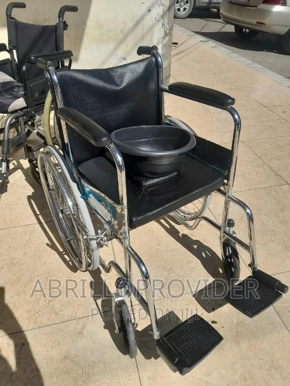 Used Commode Wheelchair:Wheelchair+Wheelchair:Wheelchair