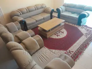 Furnished 5bdrm House in G+2, Bole for rent