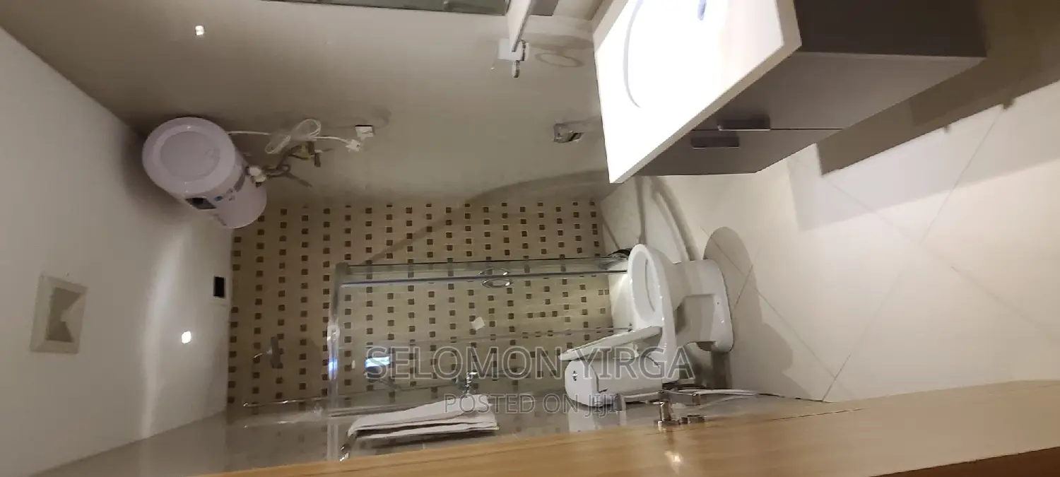 3bdrm Apartment in Addes Abeba, Nifas Silk-Lafto for sale