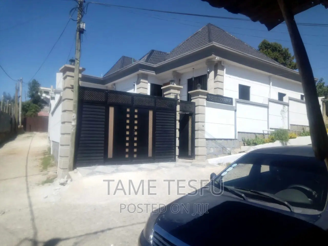 Furnished 4bdrm House in Abm Mariam, Yeka for sale