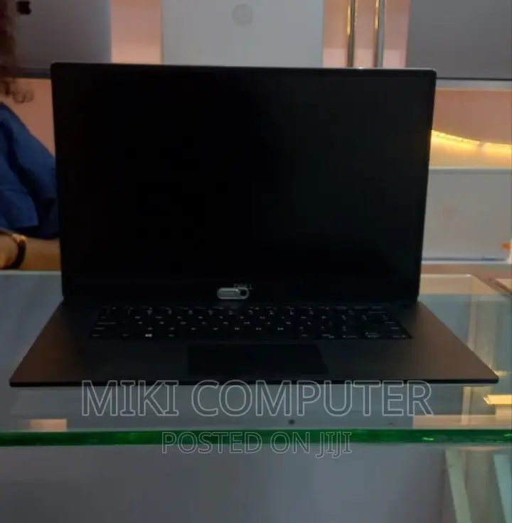 New Laptop Dell Precision 3510 16GB Intel Core I7 SSD 512GB