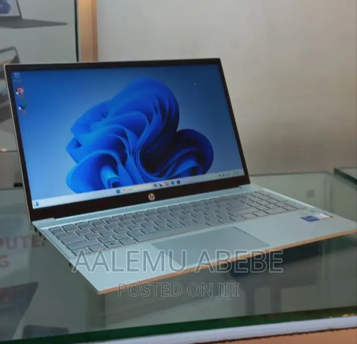 New Laptop HP Stream Notebook 16GB Intel Core I7 SSD 512GB