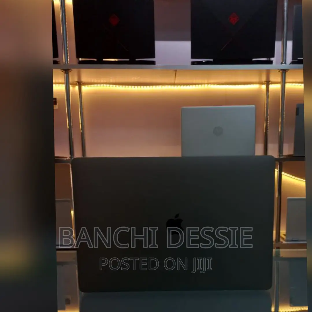 New Laptop Apple MacBook Pro 2019 8GB Intel Core I9 SSD 1T